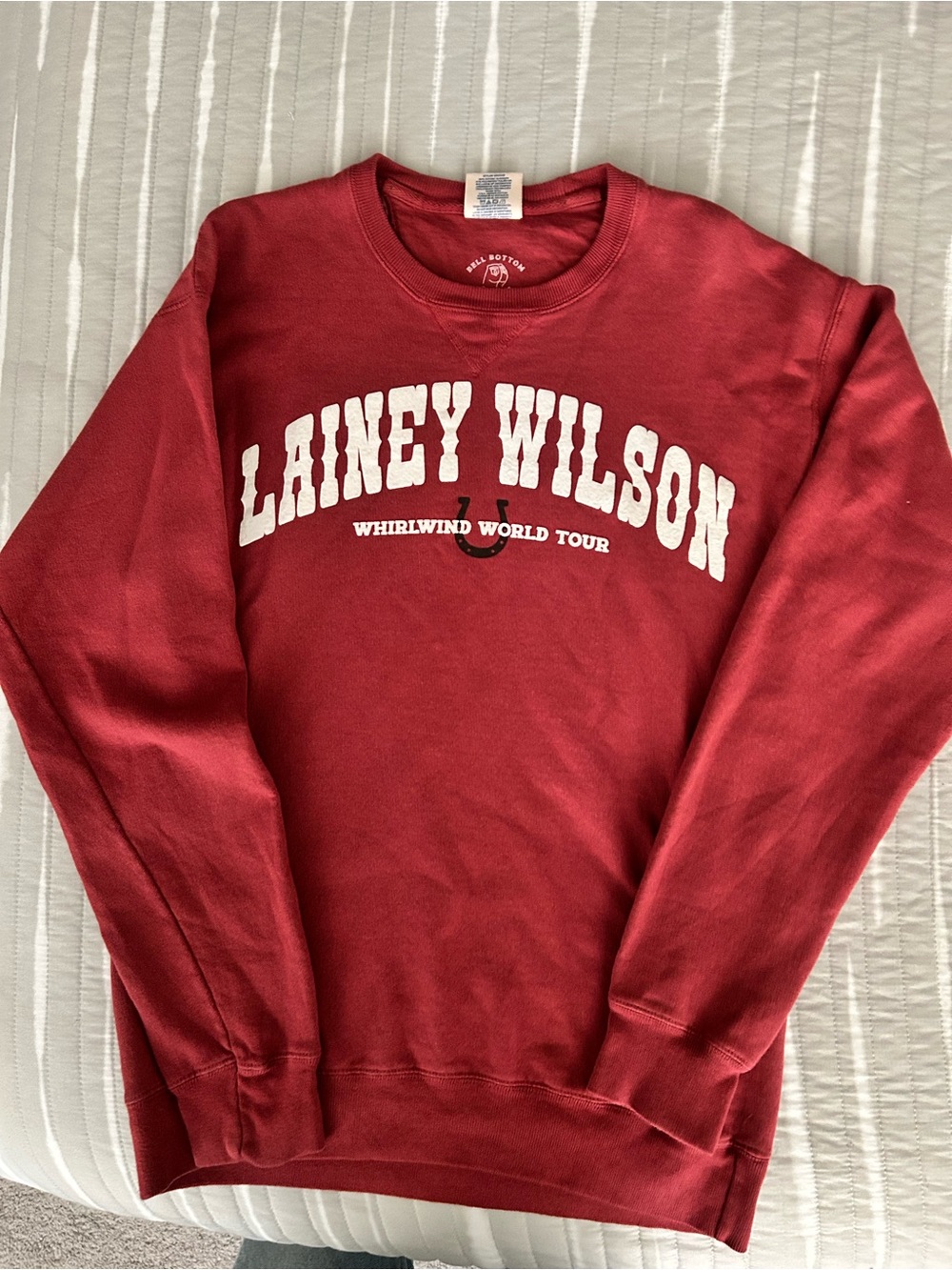 Lainey Wilson Whirlwind World Tour Official Concert Sweatshirt Red S